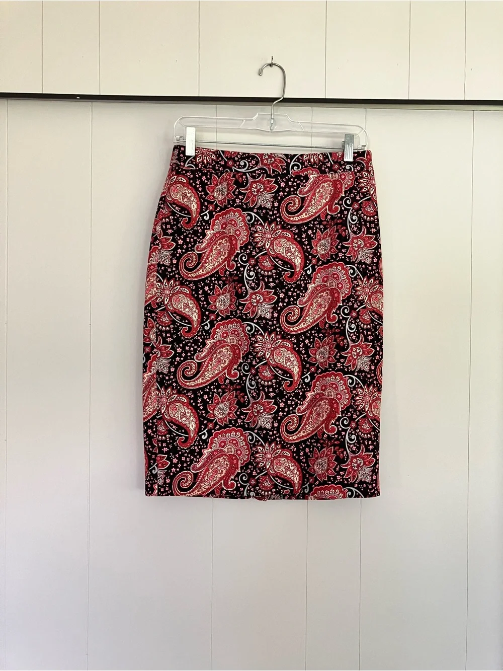 Talbots Petite 6P Paisley Pencil Skirt Red Black Cotton Rayon Lined Stretch